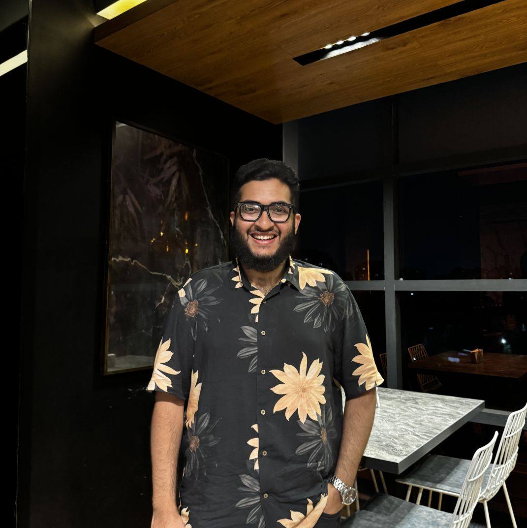 Mohammad Newaz Sharif Rafi - Financial Analyst, expertise in strategic financial planning for technology companies.